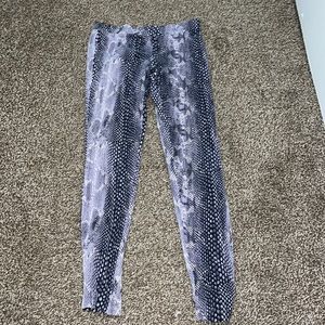 Snake print leggings